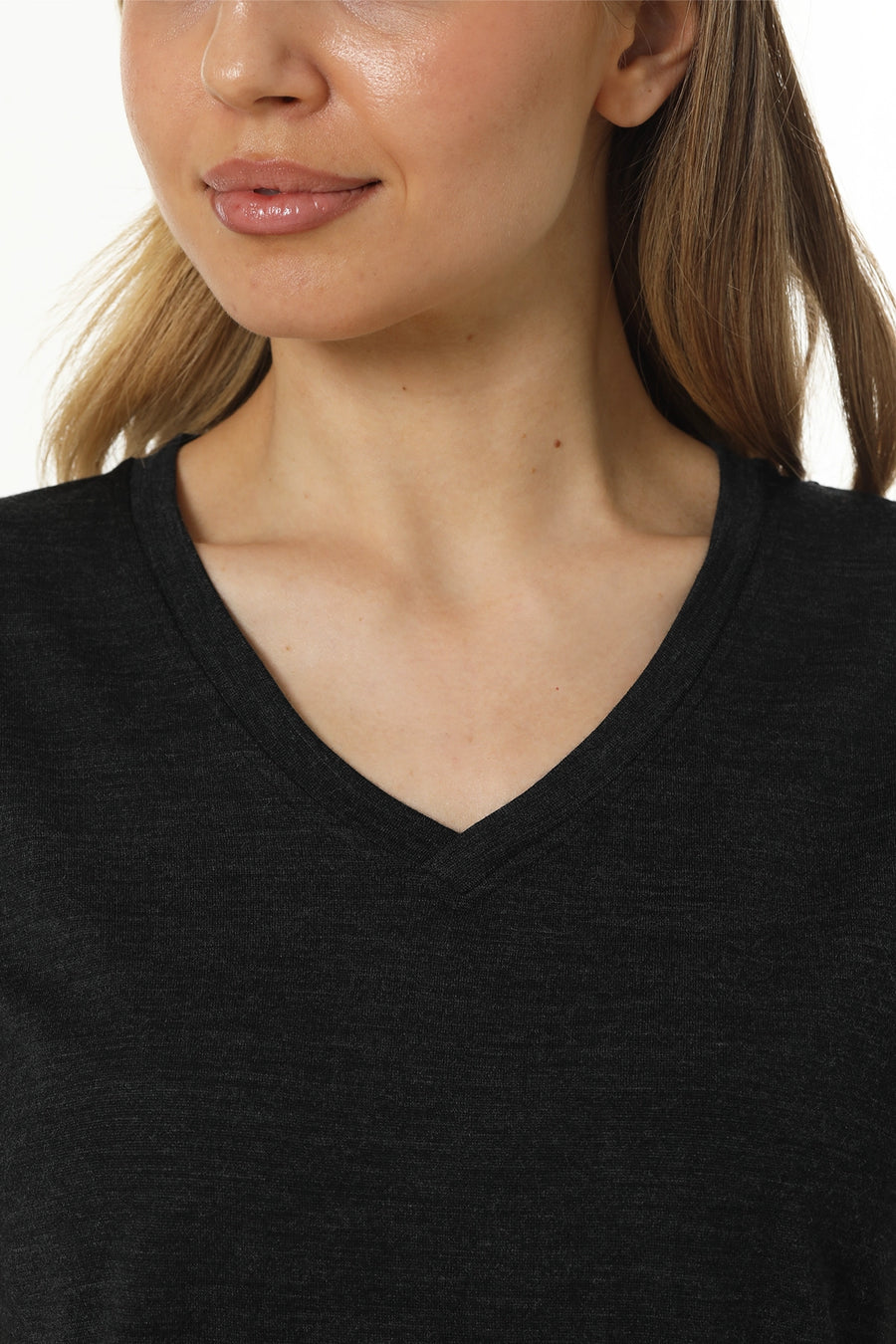 Women's Merino T-shirt 180 Charcoal V-Neck with socks — view 5