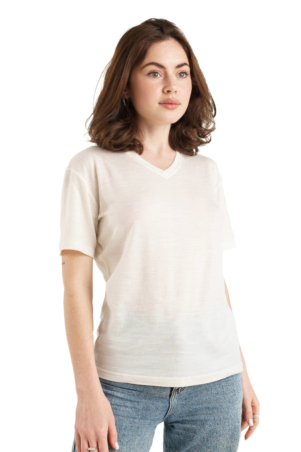 Women's Merino T-shirt 180 Off White V-Neck with socks