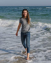 Load image into Gallery viewer, Women&#39;s Merino T-shirt 165 Green Tea | V-Neck (+socks)